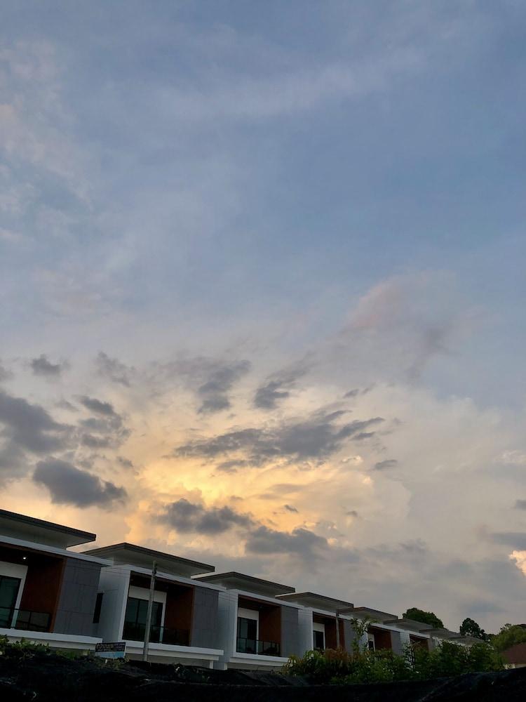 Well Timed Hotel Krabi Bagian luar foto