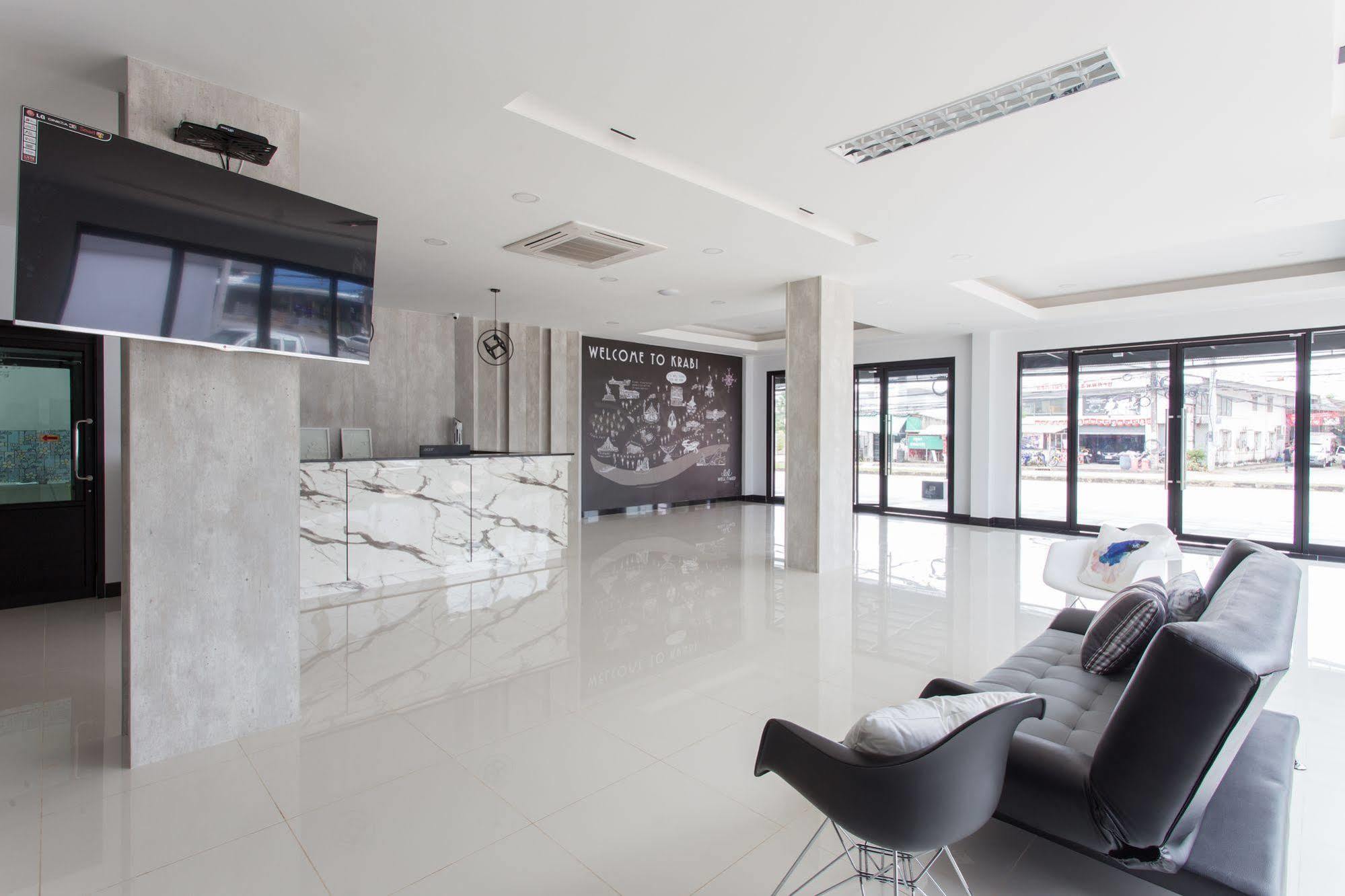 Well Timed Hotel Krabi Bagian luar foto